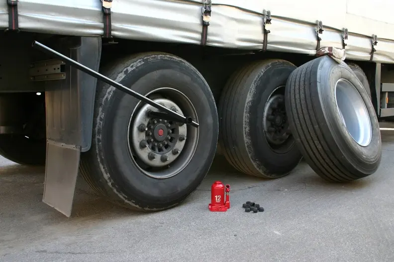 Key Benefits Of Professional Tire Change Services For Drivers Memphis TN Key Benefits Of Professional Tire Change Services For Drivers Memphis TN